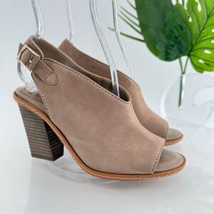 Vince Camuto Womens Fandree Sandal Size 6 Tan Leather Slingback Heel